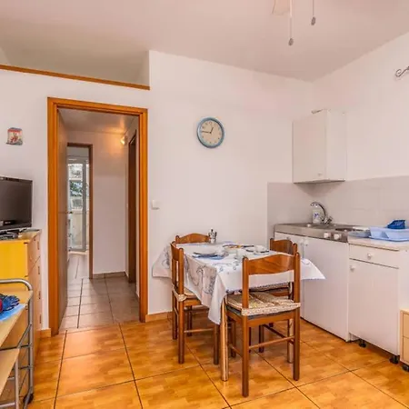 Apartment Mira 3 Klimno Exterior photo