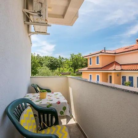 Apartment Mira 3 Klimno Exterior photo
