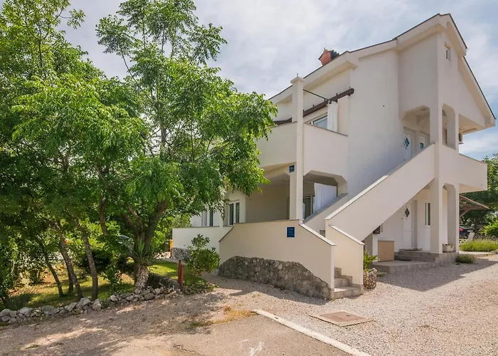 Apartment Mira 3