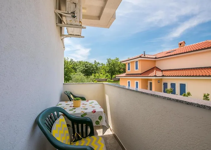 Apartment Mira 3